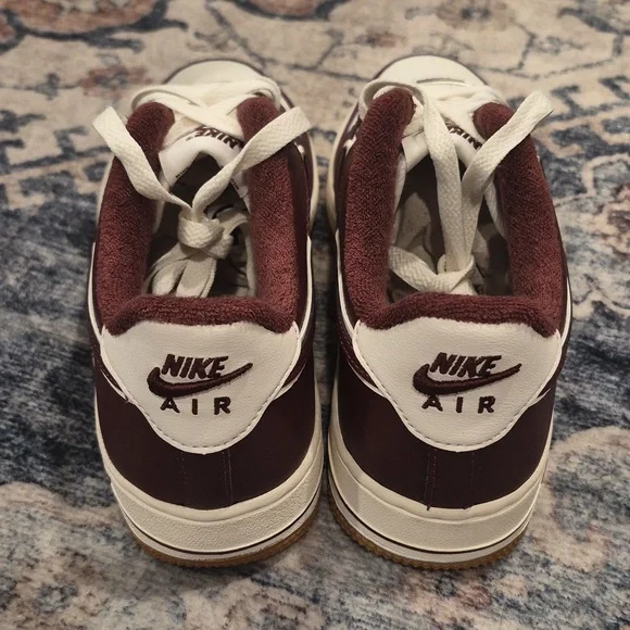 Nike Air Force 1 LV8 (GS) Sail/Night Maroon, 5.5/6 Youth, 7/7.5 Women's - Picture 9 of 16